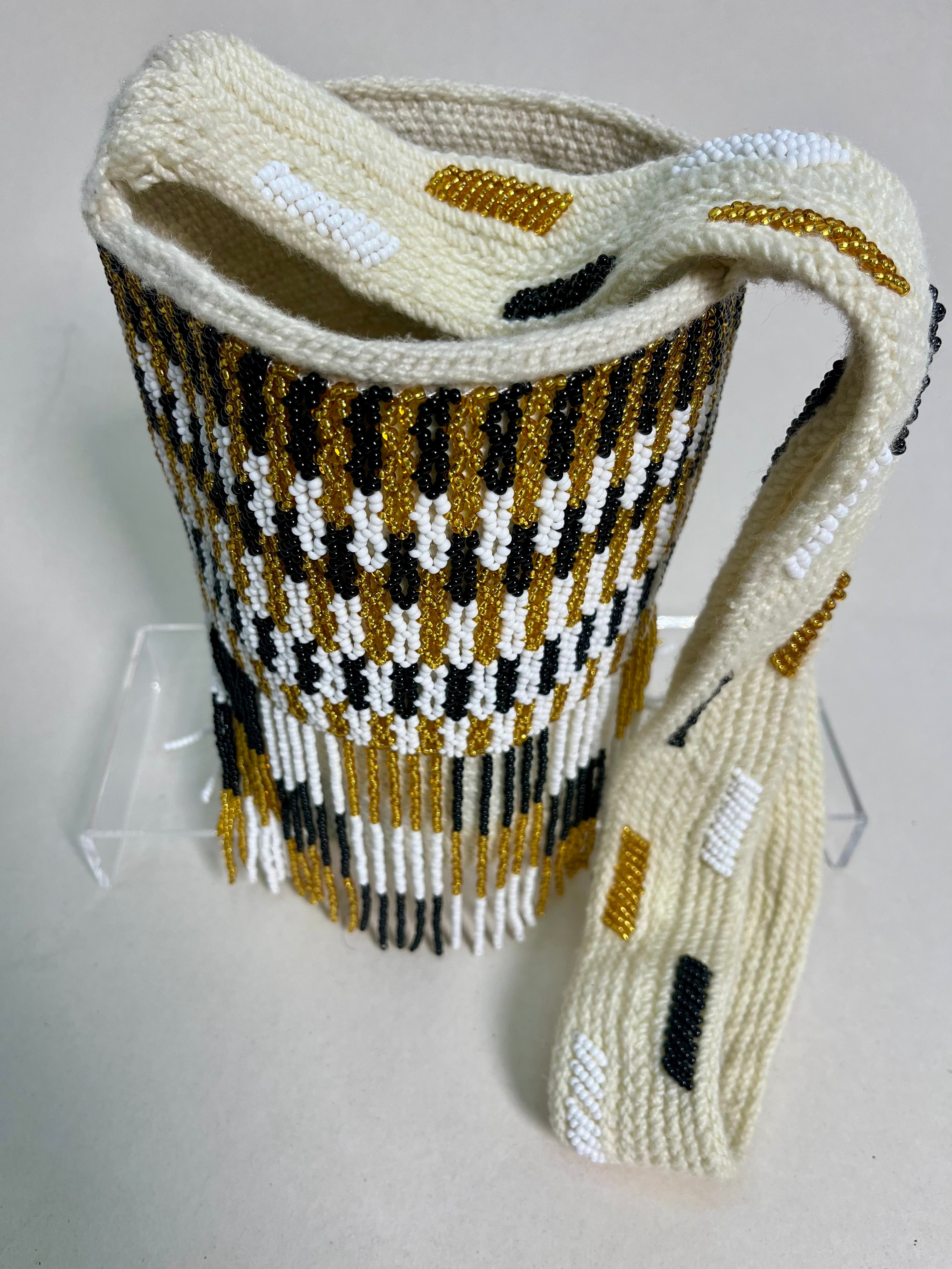 Ritmo Dorado - Mochila Bailarina