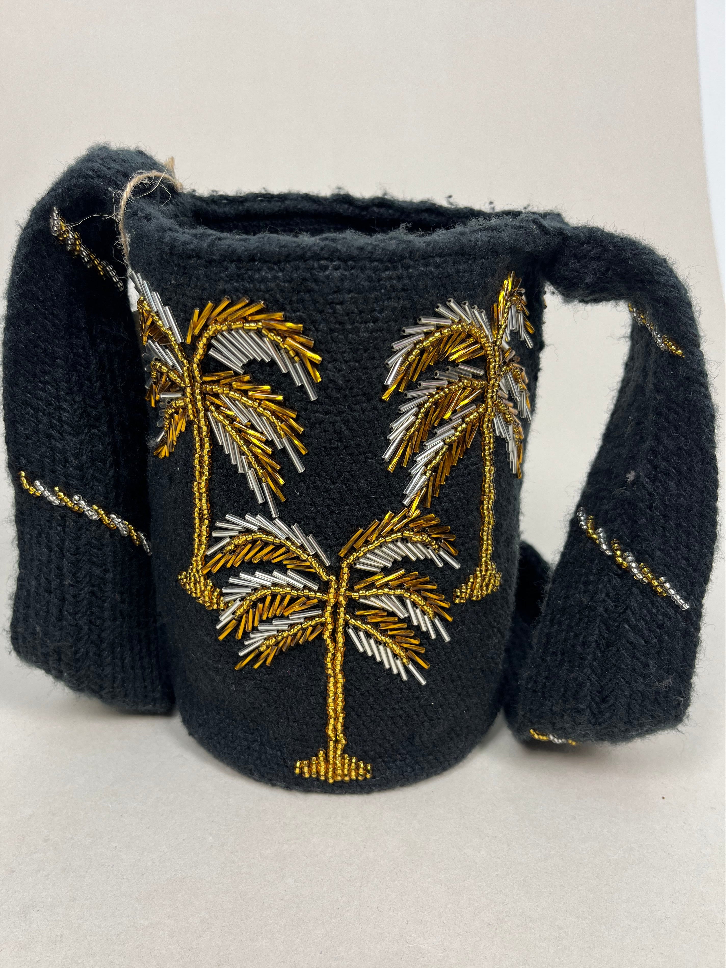 Oasis Negro -  Mochila Palmeras