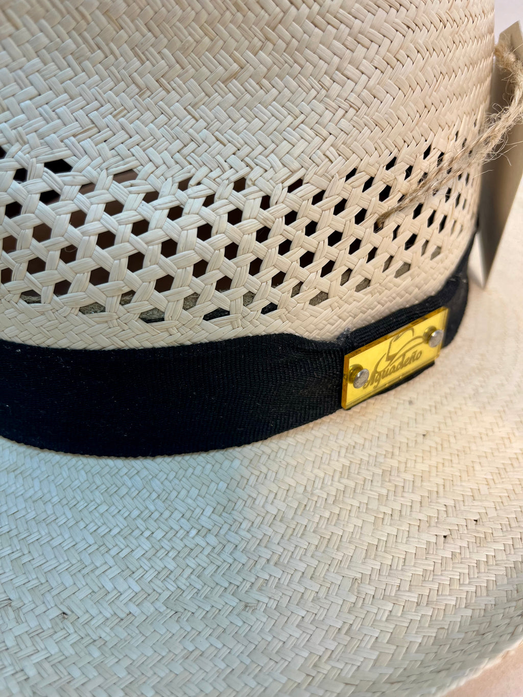 Esencia Pura - Sombrero Aguadeño