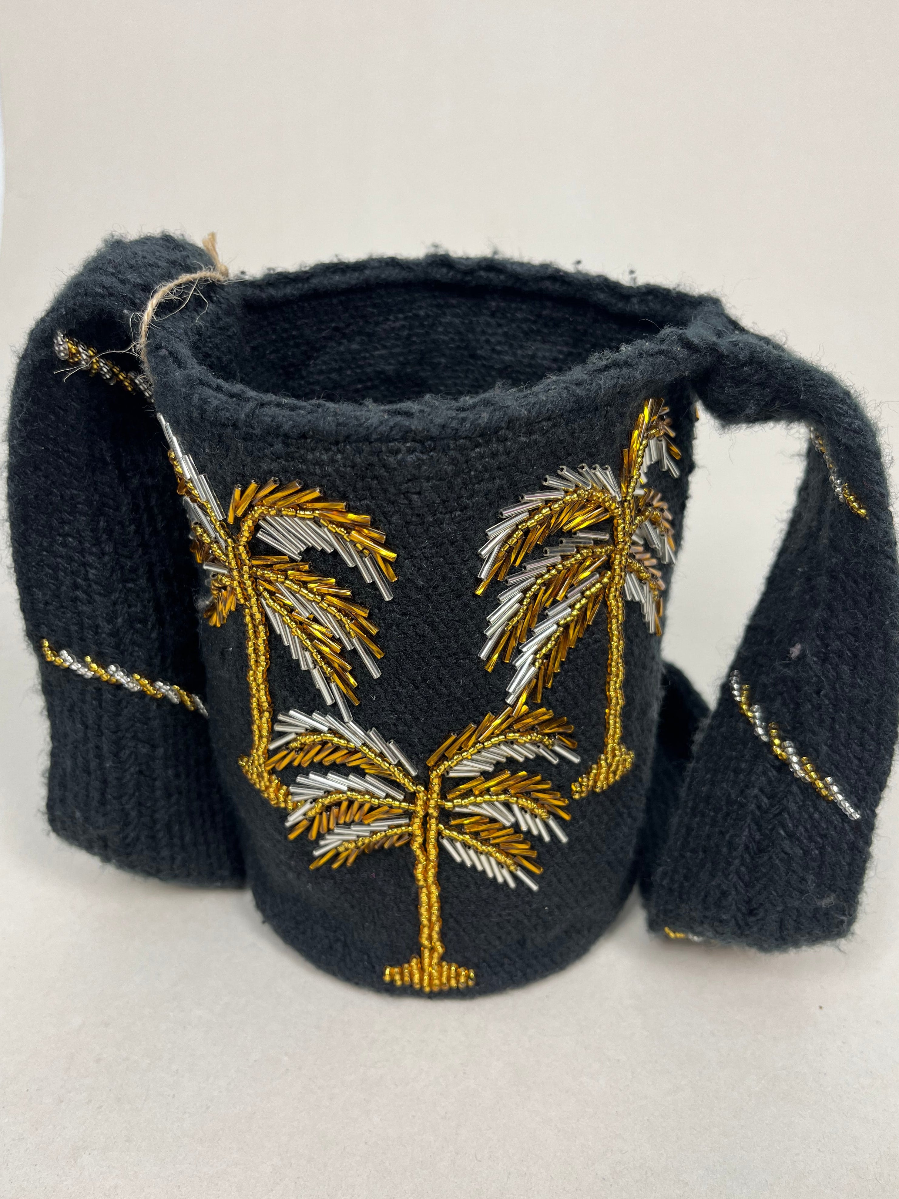 Oasis Negro -  Mochila Palmeras